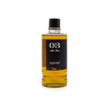Epsilon voda po holení Amber 400ml Vůně Amber si klade za cíl přenést nás do uvolněné atmosféry díky základním tónům vetiveru, pačuli a pižma, které povedou k srdci z fazole tonka, cedru a vanilky se závěrečnými tóny máty, mandarinky a růže.