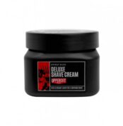 UPPERCUT krém na holení 120g PRO BOHATOU, DOKONALOU PĚNU UPPERCUT DELUXE KRÉM NA HOLENÍ RYCHLE VYTVÁŘÍ KRÉMOVOU PĚNU PRO HLADKÉ A POHODLNÉ OHOLENÍ, OBSAHUJE ZKLIDŇUJÍCÍ KOMPLEXNÍ SLOŽKU, KTERÁ POMÁHÁ PŘEDCHÁZET PODRÁŽDĚNÍ ŽILETKOU A HYDRATUJE POKOŽKU. IDEÁLNÍ PRO SUCHOU NEBO CITLIVOU POKOŽKU.